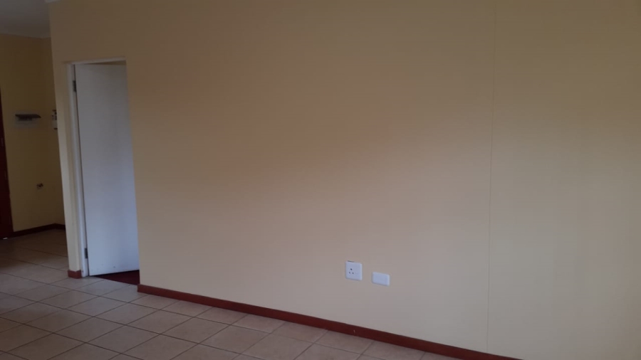 To Let 3 Bedroom Property for Rent in Haven Hills Eastern Cape